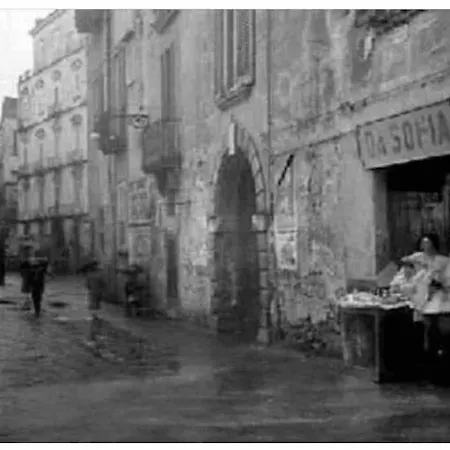 Miro Centro Storico Apartment *